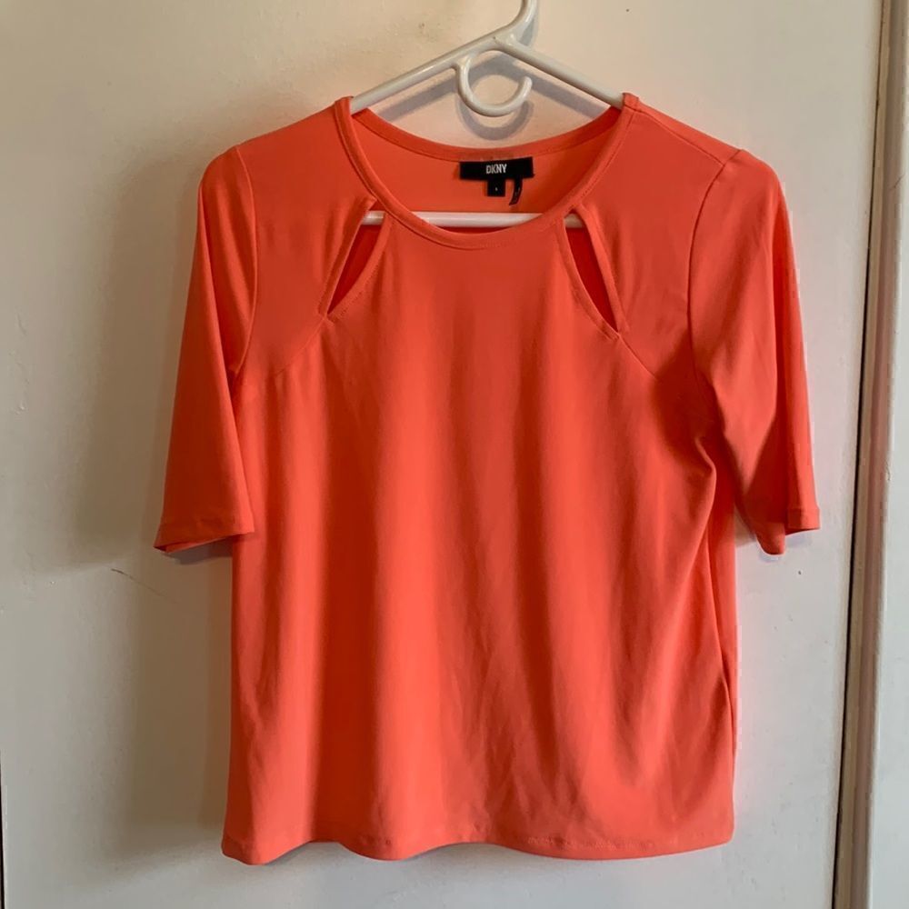 DKNY EUC orange cut out 3/4 sleeve top Size S